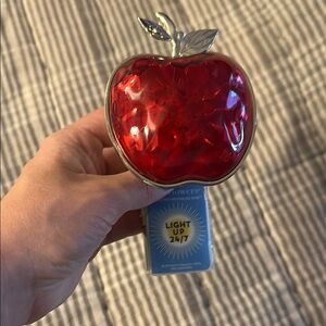 Red Apple Night Light plugin air freshener by Bath & Body Works